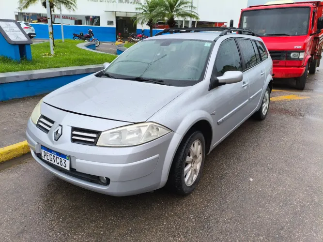 Renault Megane Grand Tour Dynam. Hi-flex 1.6 16V 2012