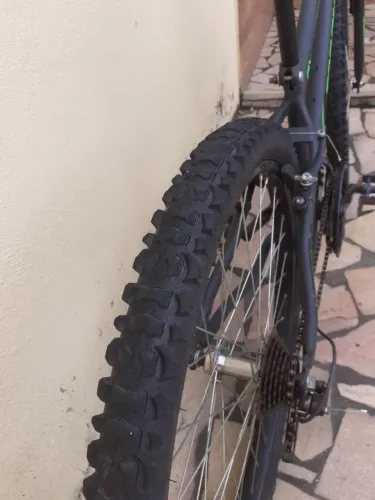 TOPBIKE MUITO NOVA,TODA REGULADA.
