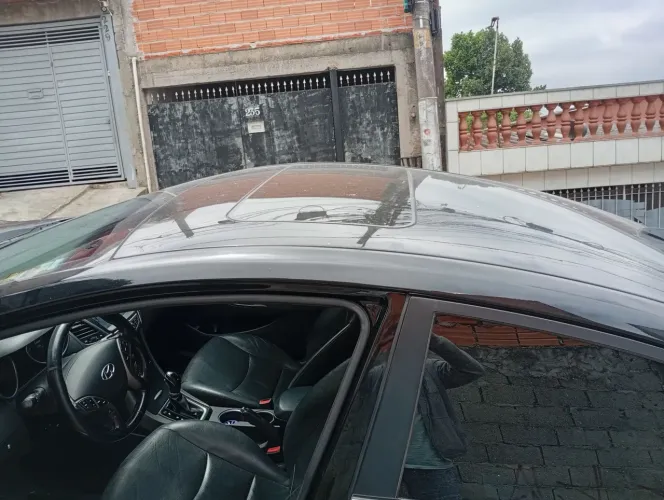 Hyundai Elantra GLS 2.0 16V Flex Aut. 2015