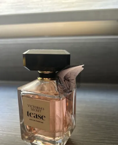 Perfume tease victorias Secret