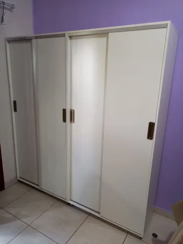 Guarda roupa 2 em 1