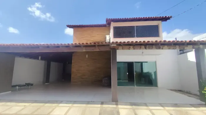 Sobrado para aluguel tem 300 metros quadrados com 7 quartos em Santa Isabel - Teresina - P