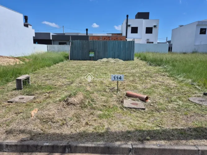 Terreno em Condomínio fechado com infra completa no Ipanema Garden