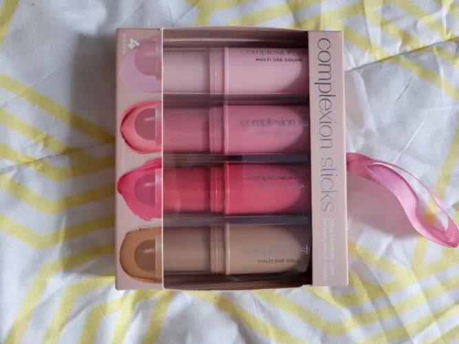 Makeup original dos USA