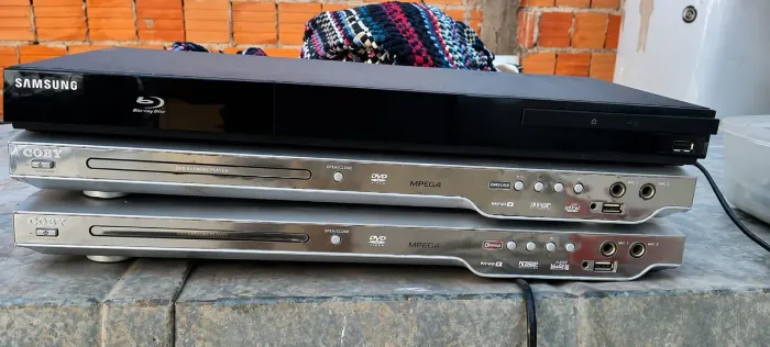 Vendo Aparelhos de DVD