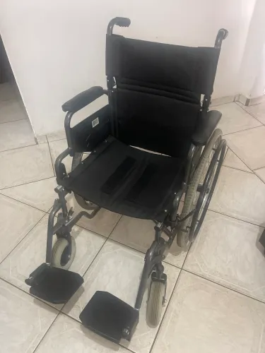 Cadeira de Rodas Dellamed