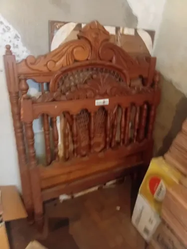 2 Cabeceiras de cama por 30,00 para desocupar lugar