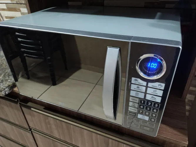 Microondas Philco 32 litros espelhado inox semi novo