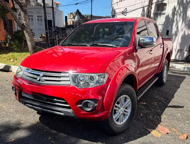 Mitsubishi L200 Triton HPE 3.2 CD TB Int.diesel AUT 2015