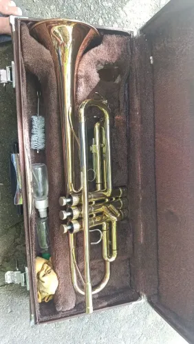 Trompete Yamaha 3320 