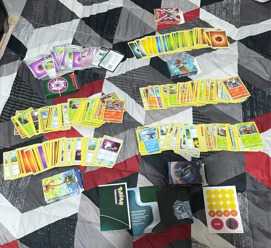 Lote cartas pokemon tcg originais - muitas cartas