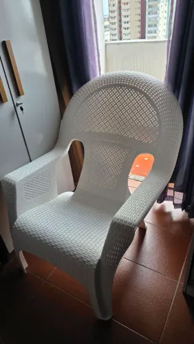 Cadeira relaxante plástica