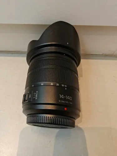 Lente Panasonic Lumix 14-140mm II f/3.5-5.6 Power OIS