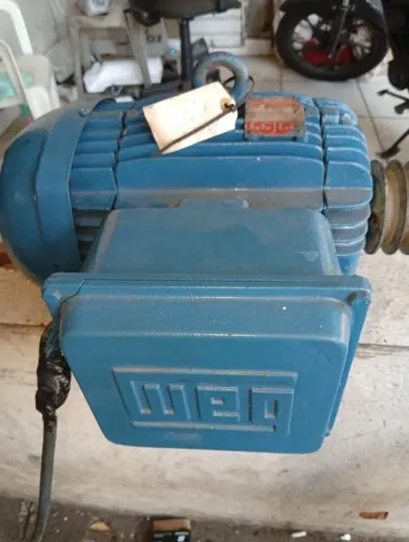 Motor Elétrico Weg 5CV monofásico rural 3.500 RPM