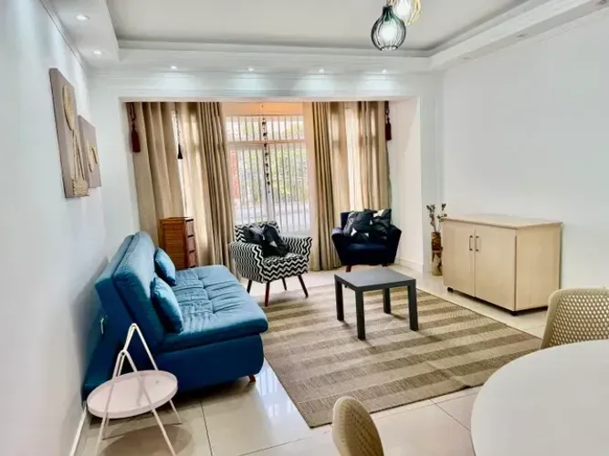 Sobrado para aluguel tem 262 metros quadrados com 3 quartos em Jardim da Glória - São Paul