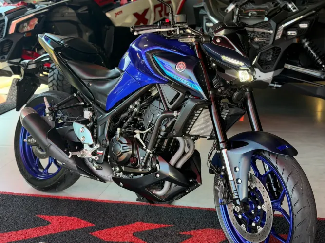 Yamaha MT 03 2025 com 8.000kms 