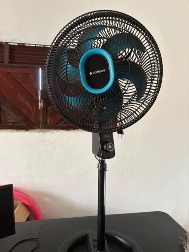 Ventilador Cadence pedestal 6 hélices