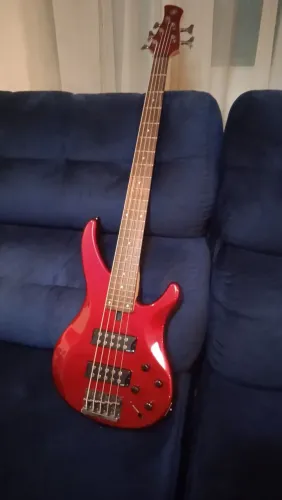 Baixo Candy Apple Red Yamaha TRBX305 (SEMINOVO)