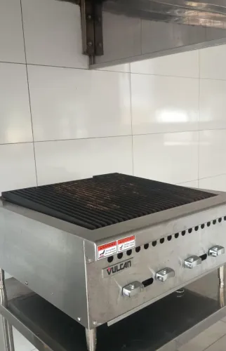 Grelhador Chair Broiller Vuncan 60