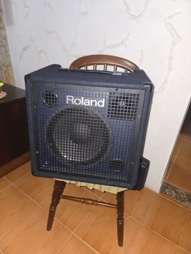 Amplificador roland kc-400