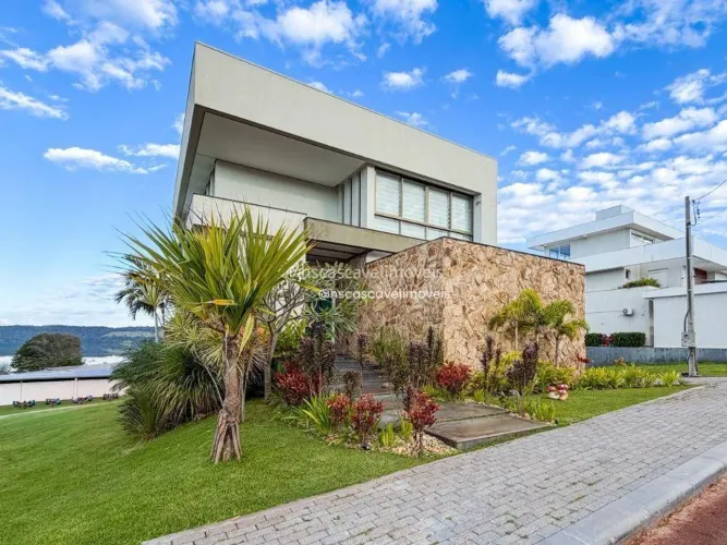 Sobrado mobiliado nas Marinas de capitão, 422 metros construídos, Vista maravilhosa para o