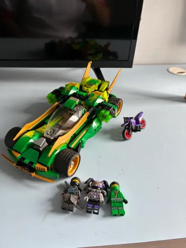Ninjago set: Nightcrawler Lloyd 