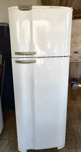 Vendo refrigerador e freezer