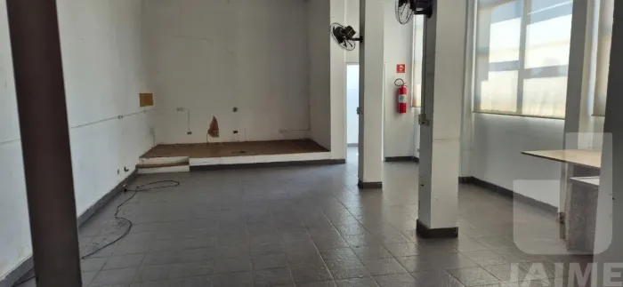 Salas comercial no subsolo de uma casa, 1 vaga, 125 m2 bem dstribuídos - Sumaré