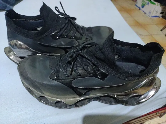 Tênis Hajime Sorayama X Mizuno Wave Prophecy Black