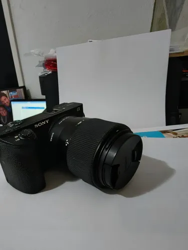Sony a6500+lente 30mm Sigma, 9650 click