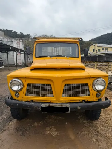 Ford F-75 4X4 2.3 1975