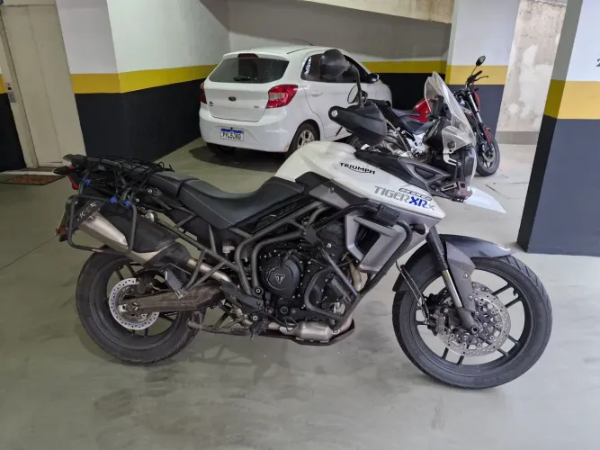 Vendo ou troco - Thriumph Tiger 800 XRX