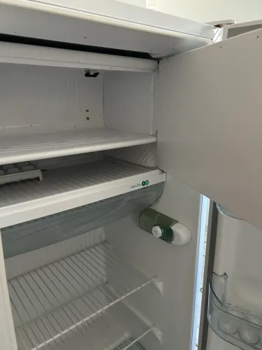 Geladeira Consulto semi-nova