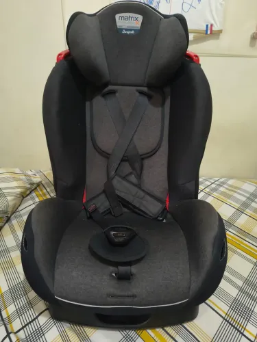 Bebê Conforto Burigotto Matrix Evolution semi novo.