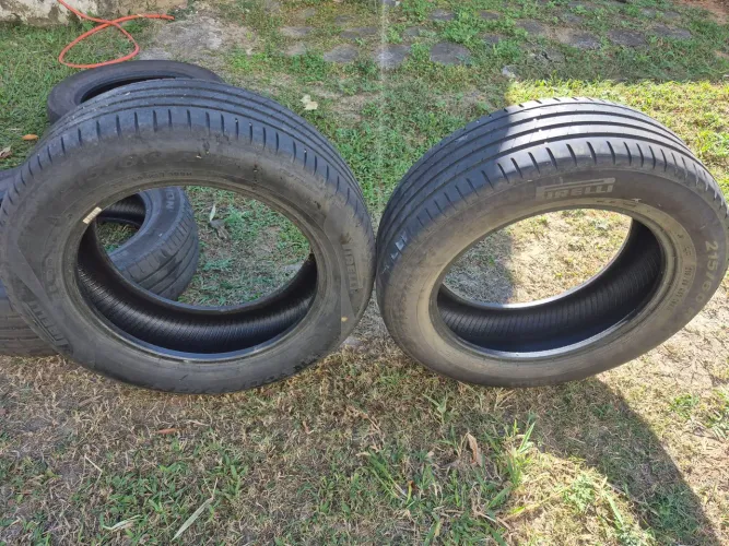 Pneus Pirelli Scorpion 215/60 R17- usados