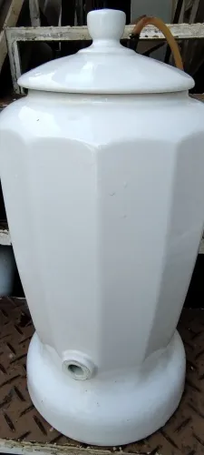 Filtro antigo ( talha só armazena a água) 12 litros de capacidade