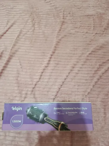 Vendo escova secadora semi nova,usada só uma vez,comprada a 2 meses.