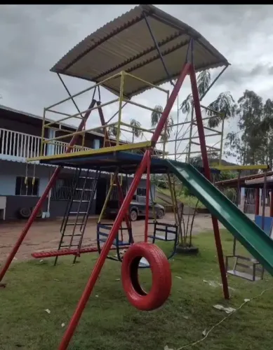 Brinquedos de ferro playgrounds