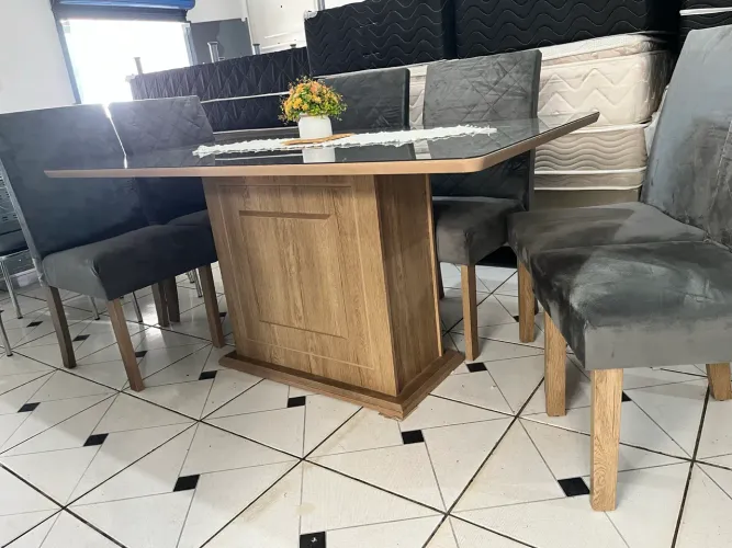 Mesa de jantar seminova (entrega grátis)