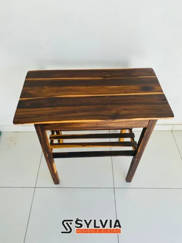 MESA APARADOR ENVERNIZADO