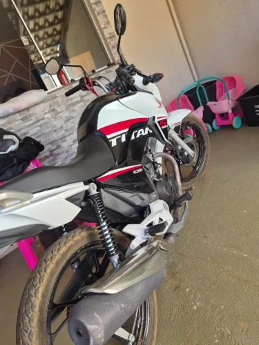 Vendo moto 160