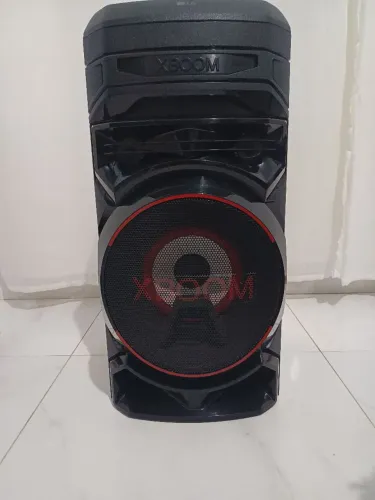 Caixa de som LG semi nova