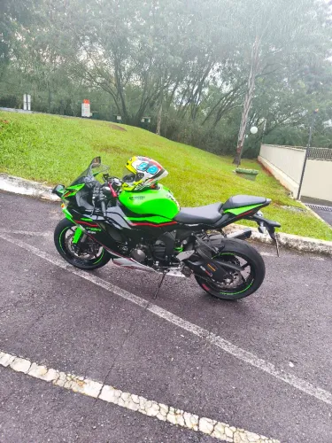 Kawasaki Ninja zx6r