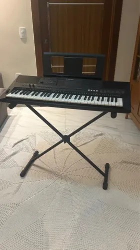 Teclado Yamaha PSR-E453 
