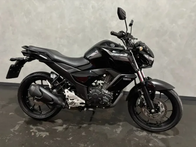 YAMAHA FZ15 FAZER ABS PRETO 2024