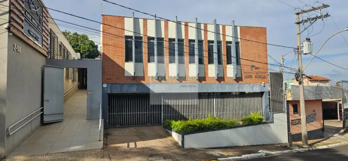 Prédio Inteiro em Vila São João da Boa Vista - Bauru