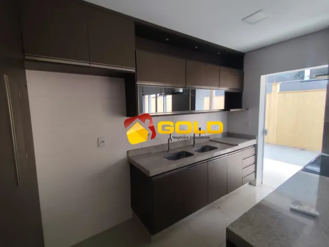 Casa em Condomínio para Locação em Uberlândia, Granja Marileusa, 3 dormitórios, 3 suítes,