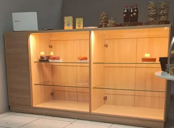 Balcão pra bolo e etc 