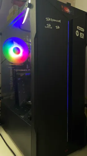 Gabinete Gamer Demon Ii K-mex, Sem Fonte (TRÊS FANS INCLUSAS E UM MINI ADAPTADOR WI-FI)