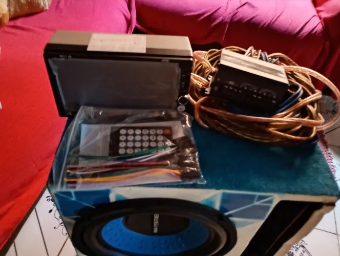 Vende se som automotivo completo 